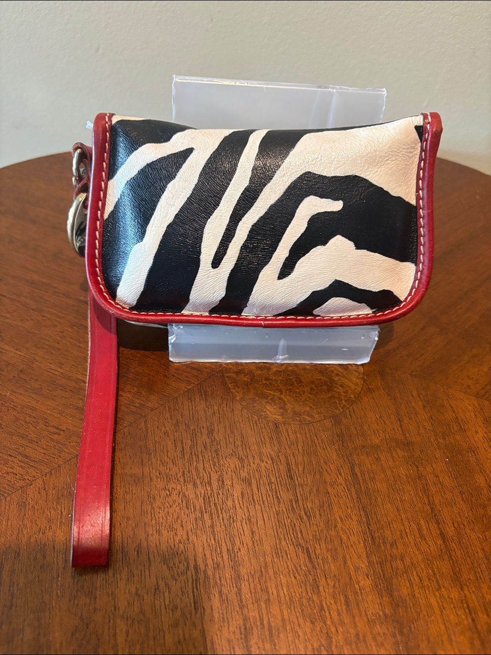 Dooney & Bourke wristlet clutch black/cream zebra stripe Leather/red trim - Picture 5 of 17
